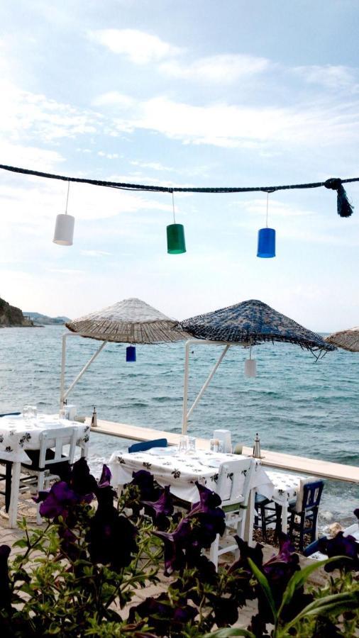 Giritli Rum Meyhanesi & Butik Otel Karaburun  Kültér fotó
