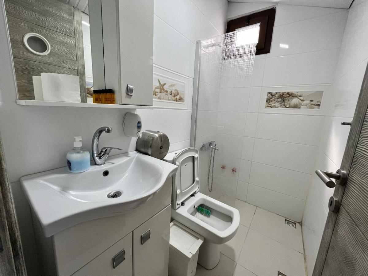 Giritli Rum Meyhanesi & Butik Otel Karaburun  Kültér fotó