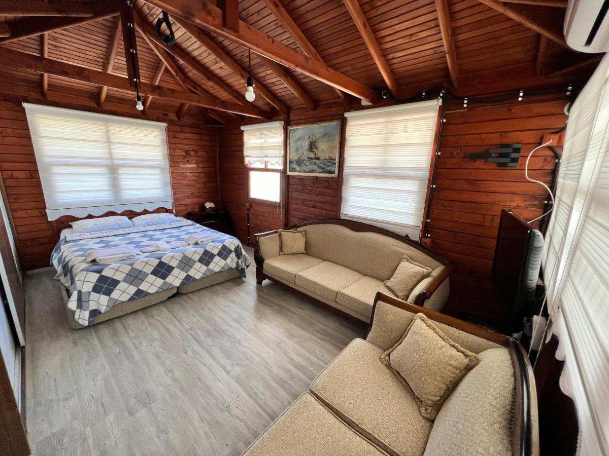 Giritli Rum Meyhanesi & Butik Otel Karaburun  Kültér fotó